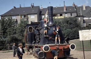 Historische Dampflokomotive im Kölner Zoo